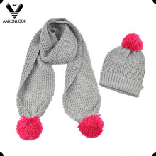 Girl′s Winter Warm Scarf and Hat with Pompom